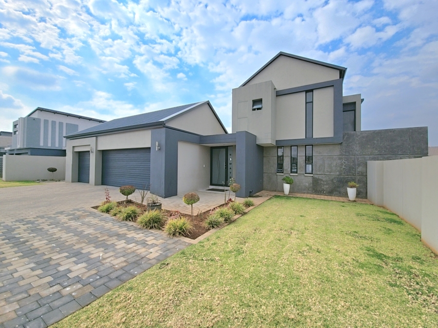 4 Bedroom Property for Sale in Midstream Meadows Gauteng