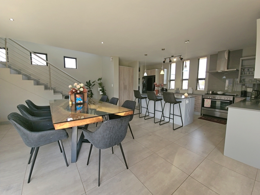 4 Bedroom Property for Sale in Midstream Meadows Gauteng