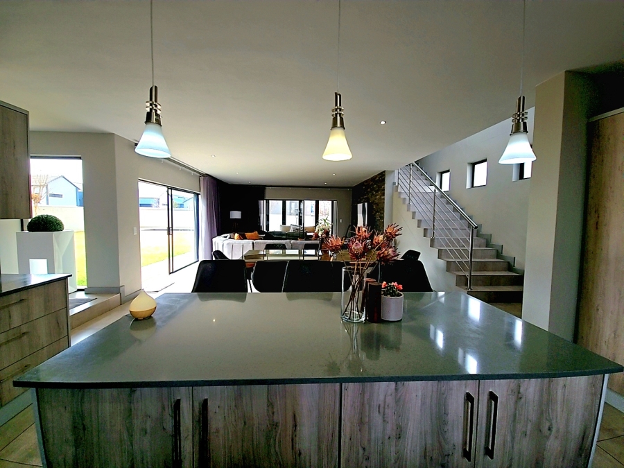 4 Bedroom Property for Sale in Midstream Meadows Gauteng