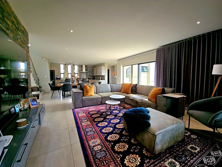 4 Bedroom Property for Sale in Midstream Meadows Gauteng