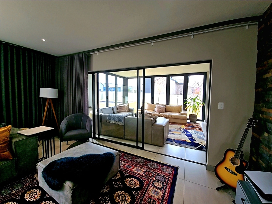 4 Bedroom Property for Sale in Midstream Meadows Gauteng