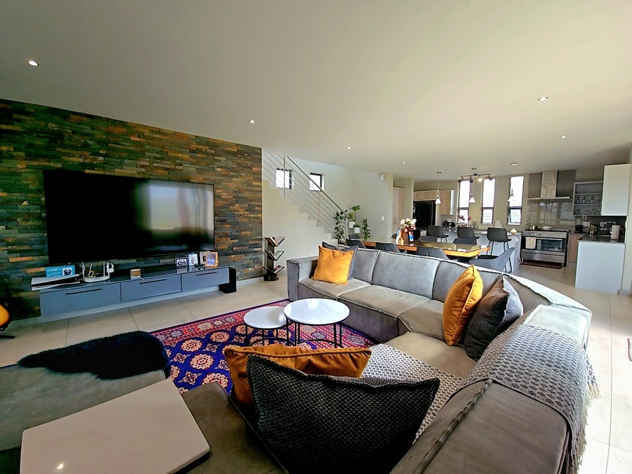 4 Bedroom Property for Sale in Midstream Meadows Gauteng