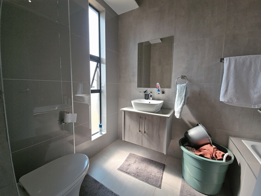 4 Bedroom Property for Sale in Midstream Meadows Gauteng