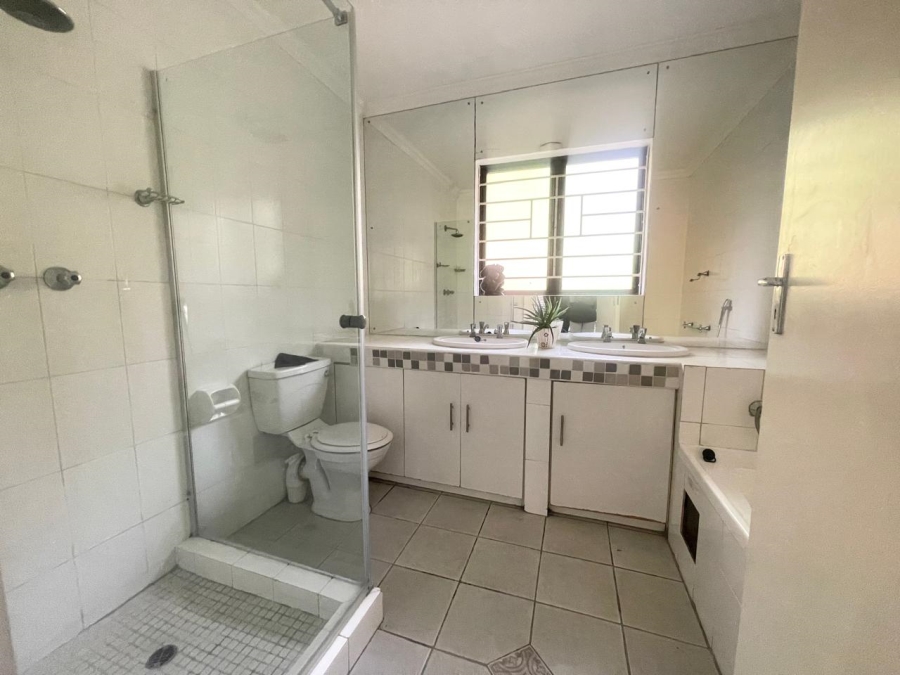 3 Bedroom Property for Sale in North Riding Gauteng