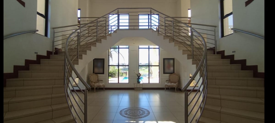 5 Bedroom Property for Sale in Mooikloof Glen Gauteng