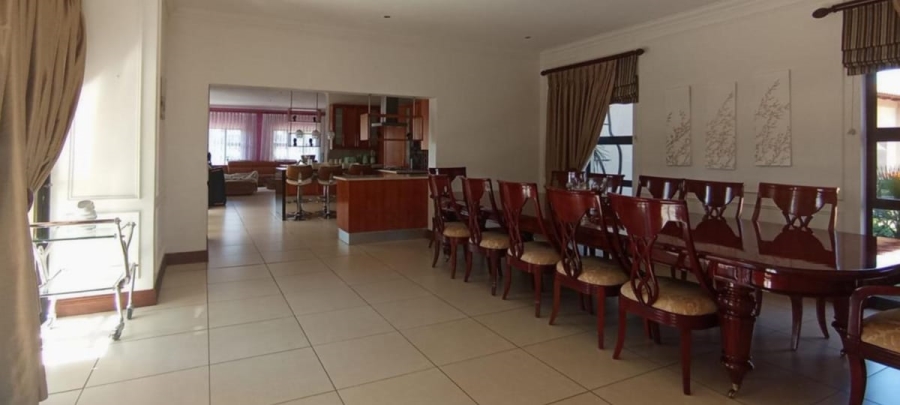 5 Bedroom Property for Sale in Mooikloof Glen Gauteng
