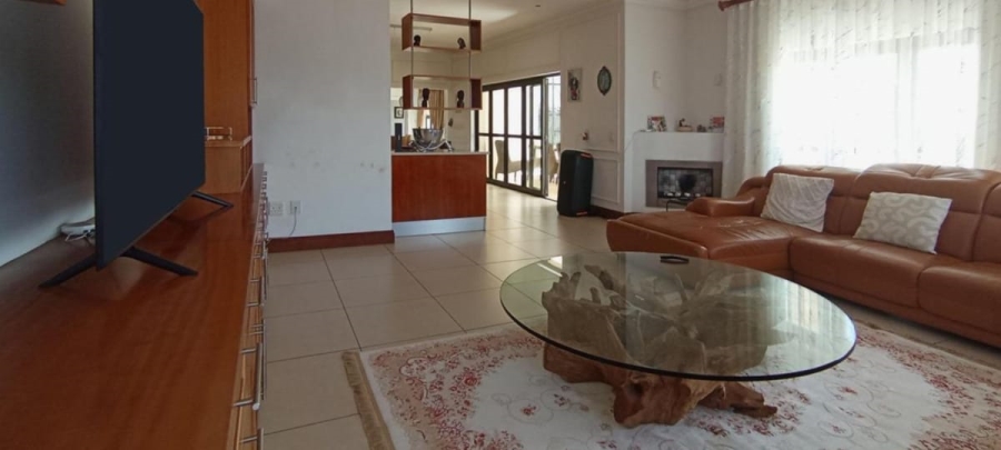 5 Bedroom Property for Sale in Mooikloof Glen Gauteng