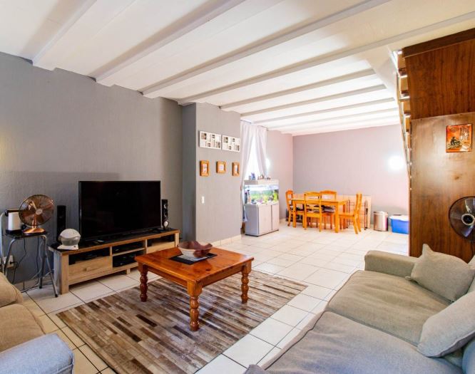 2 Bedroom Property for Sale in The Hill Gauteng
