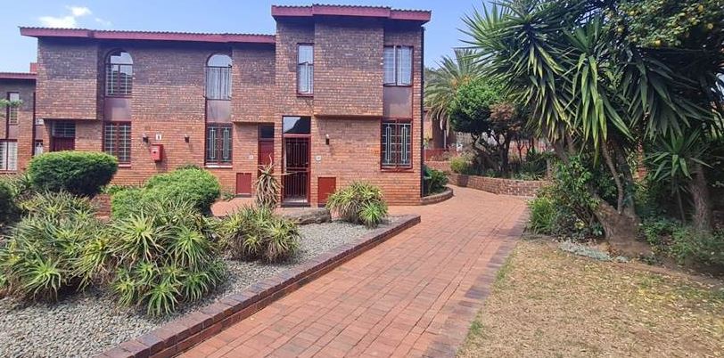 2 Bedroom Property for Sale in The Hill Gauteng