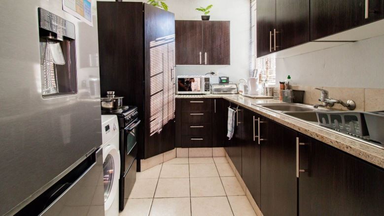 2 Bedroom Property for Sale in The Hill Gauteng