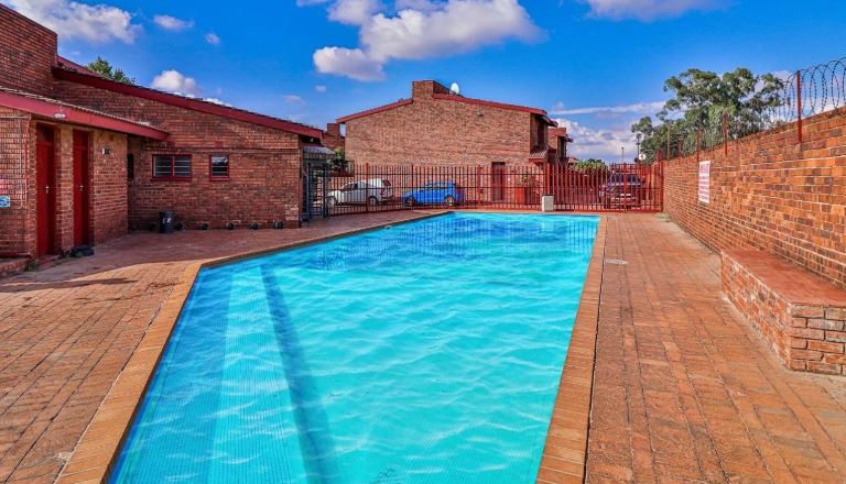 2 Bedroom Property for Sale in The Hill Gauteng