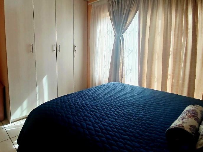 2 Bedroom Property for Sale in Rosettenville Gauteng