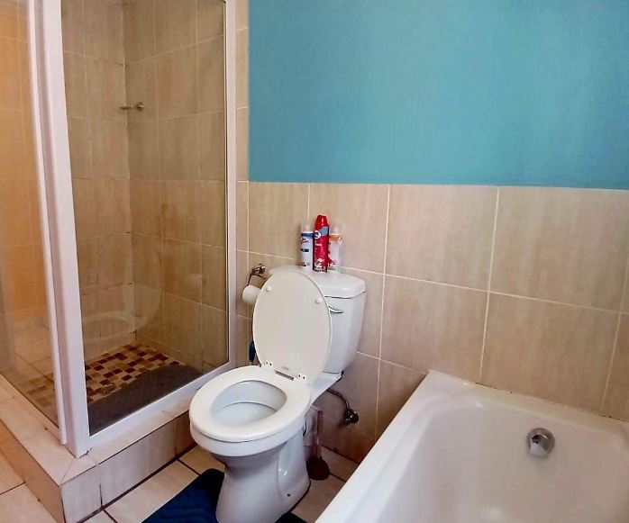 2 Bedroom Property for Sale in Rosettenville Gauteng