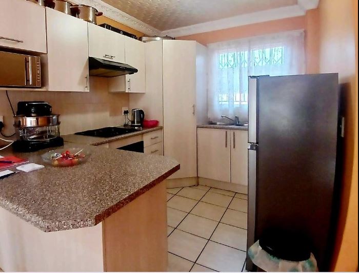 2 Bedroom Property for Sale in Rosettenville Gauteng