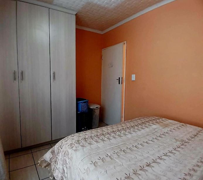 2 Bedroom Property for Sale in Rosettenville Gauteng