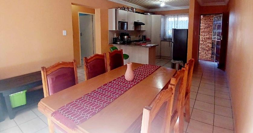 2 Bedroom Property for Sale in Rosettenville Gauteng
