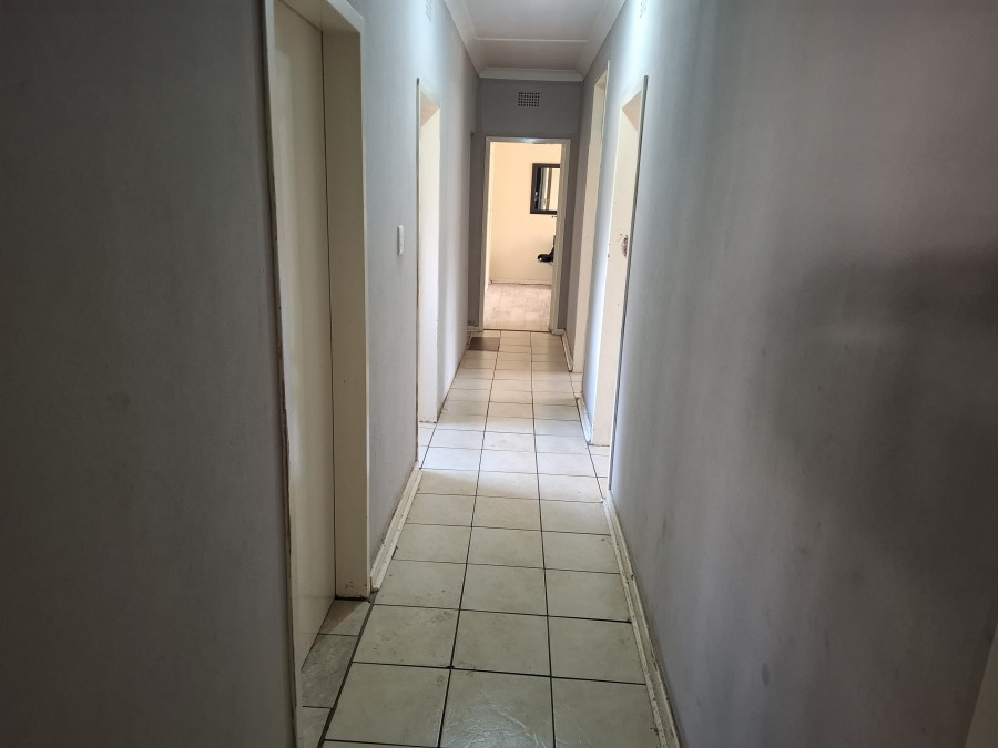 5 Bedroom Property for Sale in Birchleigh Gauteng