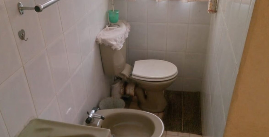 4 Bedroom Property for Sale in Rosettenville Gauteng