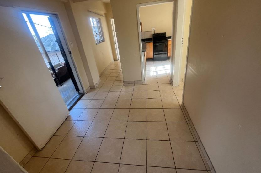 1 Bedroom Property for Sale in Rosettenville Gauteng