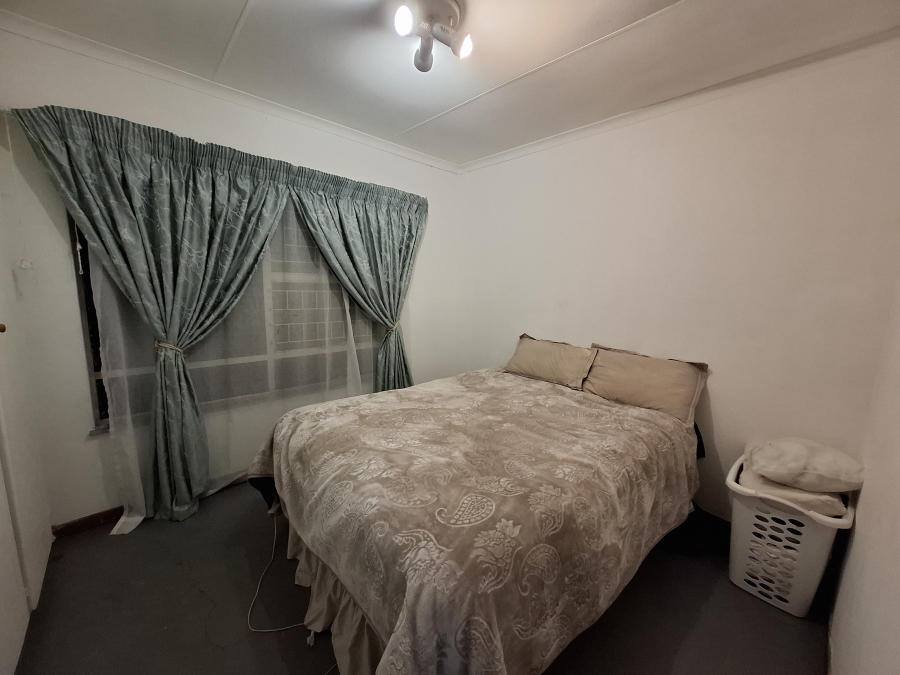 To Let 3 Bedroom Property for Rent in Monument Park Gauteng