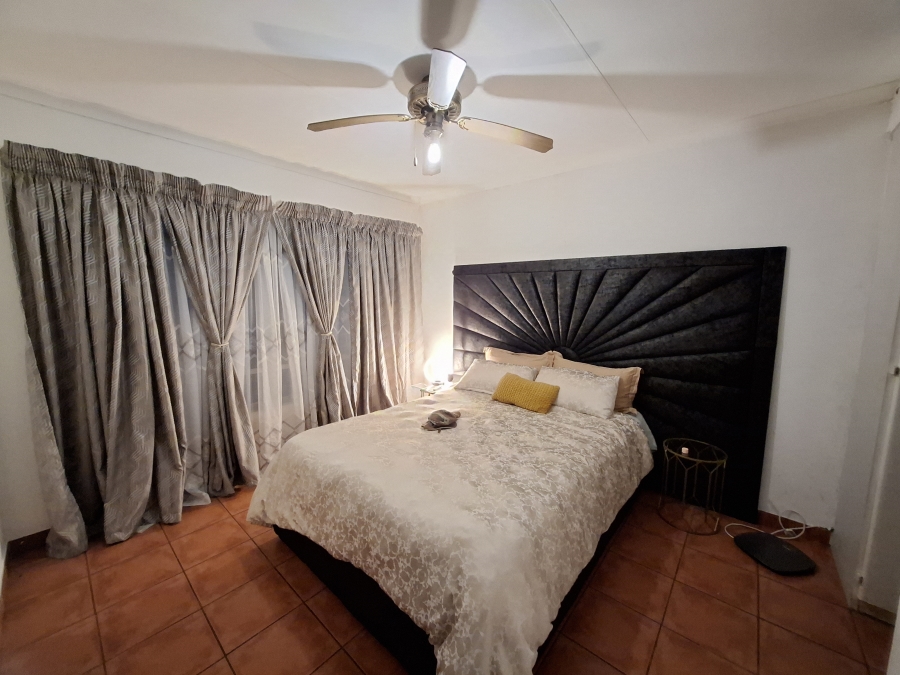 To Let 3 Bedroom Property for Rent in Monument Park Gauteng