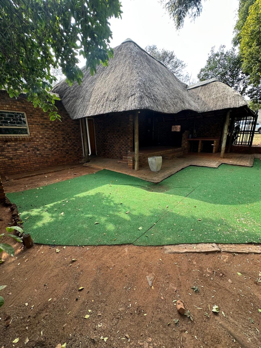 To Let 3 Bedroom Property for Rent in Monument Park Gauteng