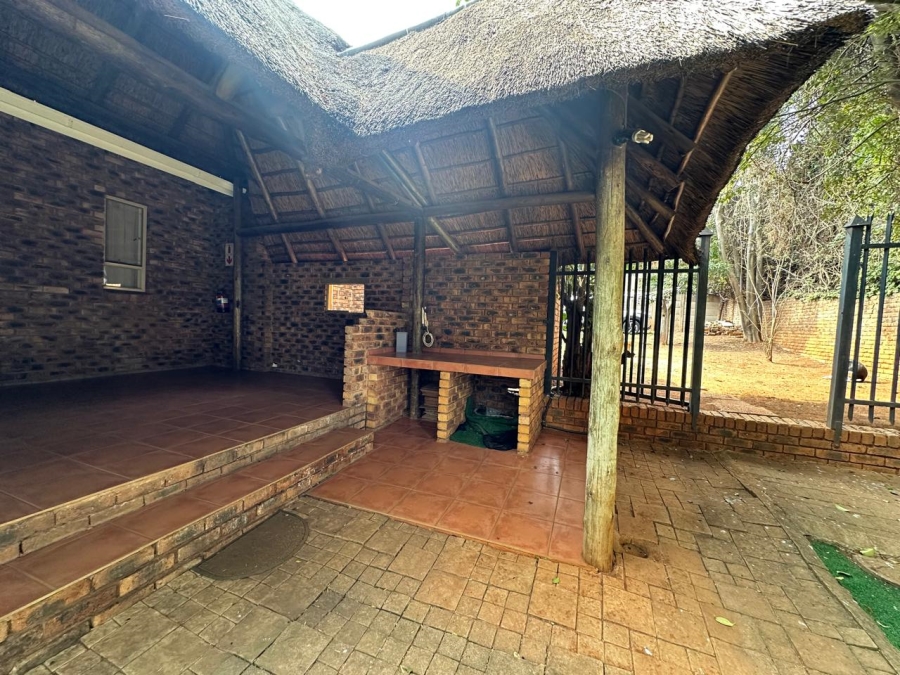 To Let 3 Bedroom Property for Rent in Monument Park Gauteng