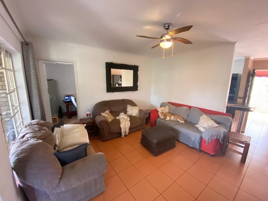 To Let 3 Bedroom Property for Rent in Faerie Glen Gauteng