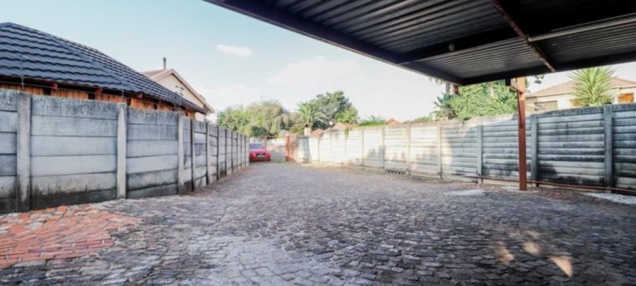 3 Bedroom Property for Sale in Esther Park Gauteng