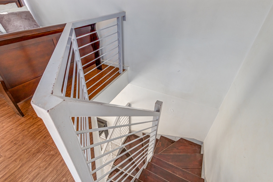 1 Bedroom Property for Sale in Morningside Gauteng