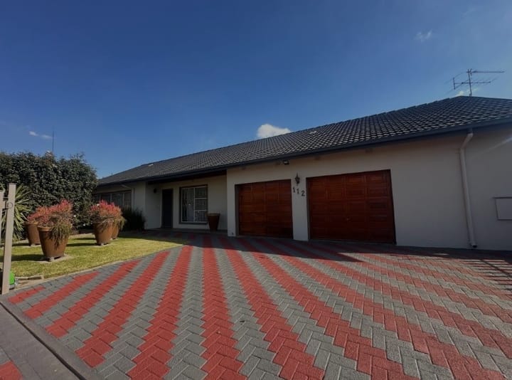4 Bedroom Property for Sale in Randhart Gauteng