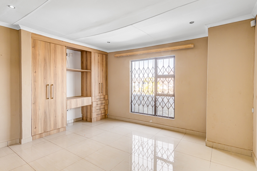 4 Bedroom Property for Sale in Cosmo City Gauteng