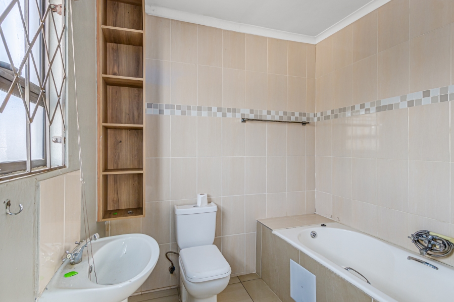 4 Bedroom Property for Sale in Cosmo City Gauteng