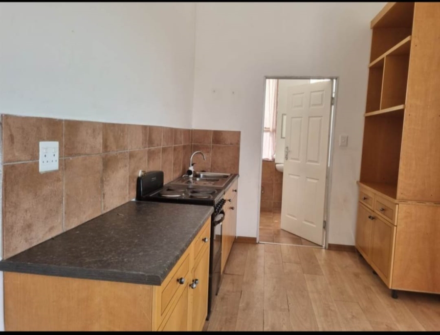 To Let 1 Bedroom Property for Rent in Northcliff Gauteng