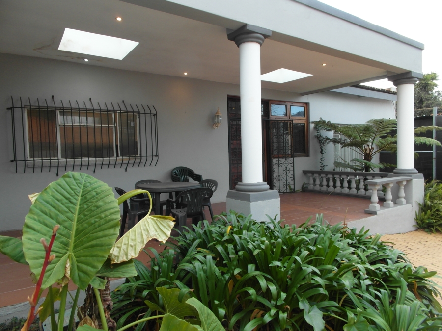 To Let 1 Bedroom Property for Rent in Linden Gauteng