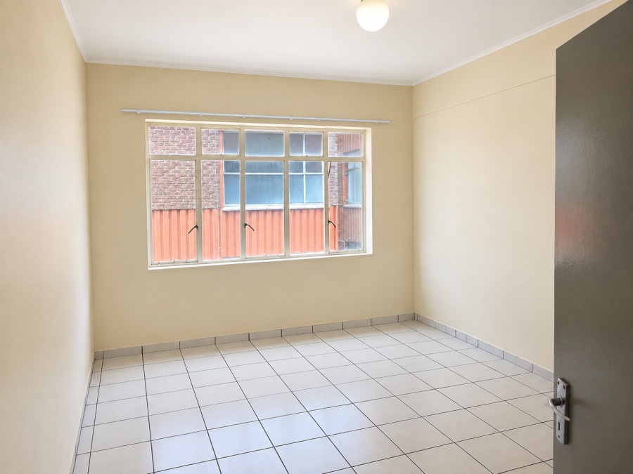 To Let 2 Bedroom Property for Rent in Johannesburg Central Gauteng