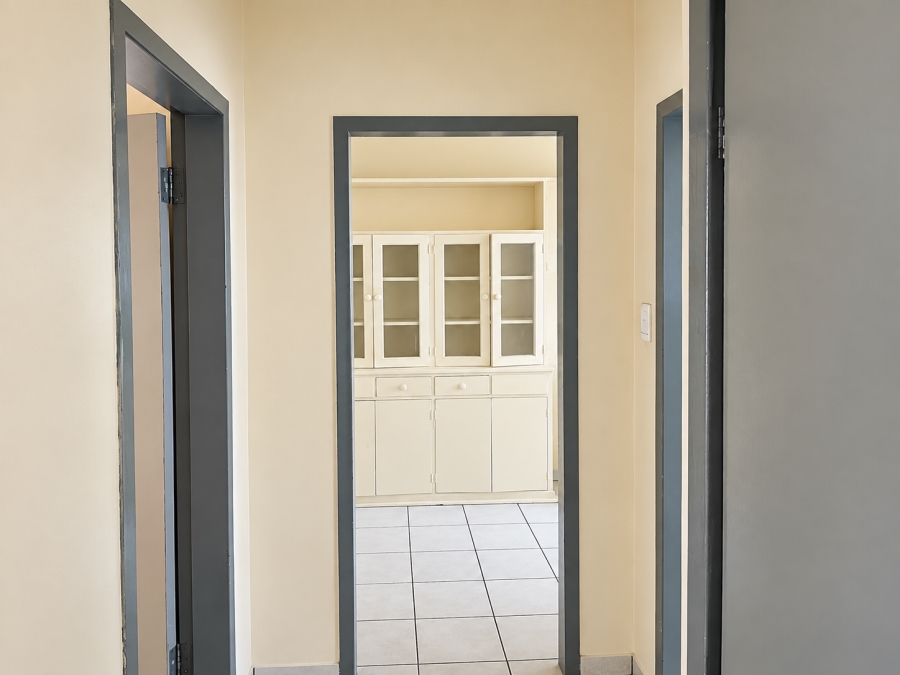 To Let 2 Bedroom Property for Rent in Johannesburg Central Gauteng