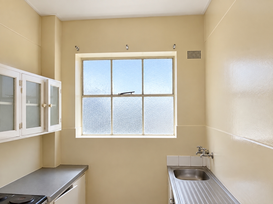 To Let 2 Bedroom Property for Rent in Johannesburg Central Gauteng