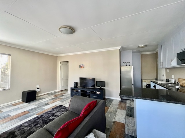 To Let 1 Bedroom Property for Rent in Franklin Roosevelt Park Gauteng
