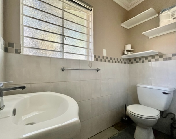 To Let 1 Bedroom Property for Rent in Franklin Roosevelt Park Gauteng
