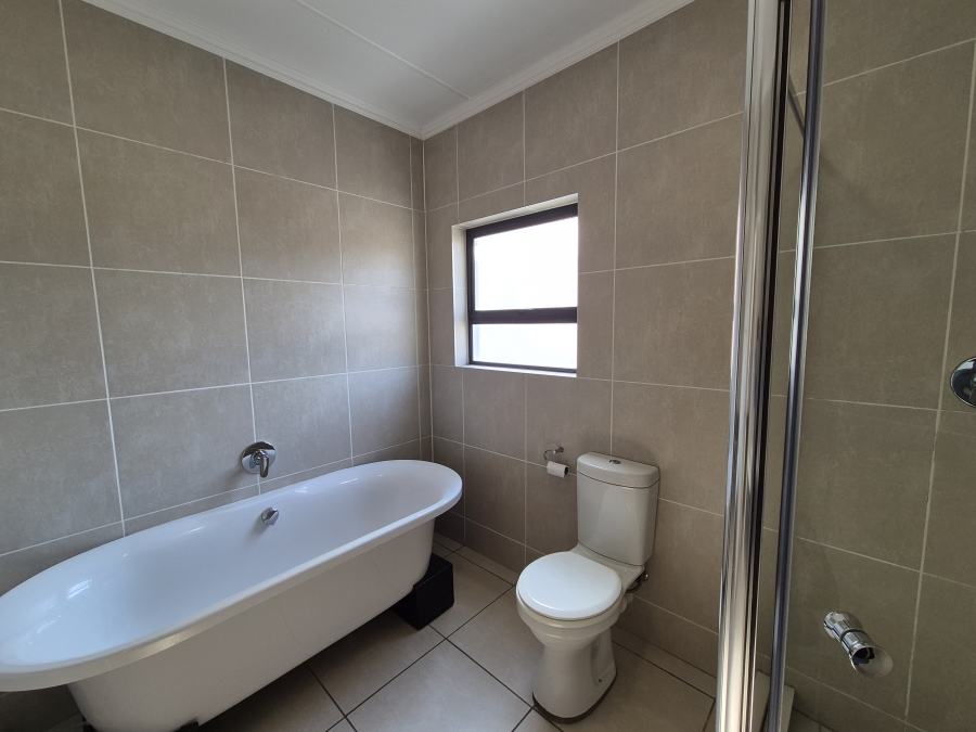 2 Bedroom Property for Sale in Westlake Eco Estate Gauteng