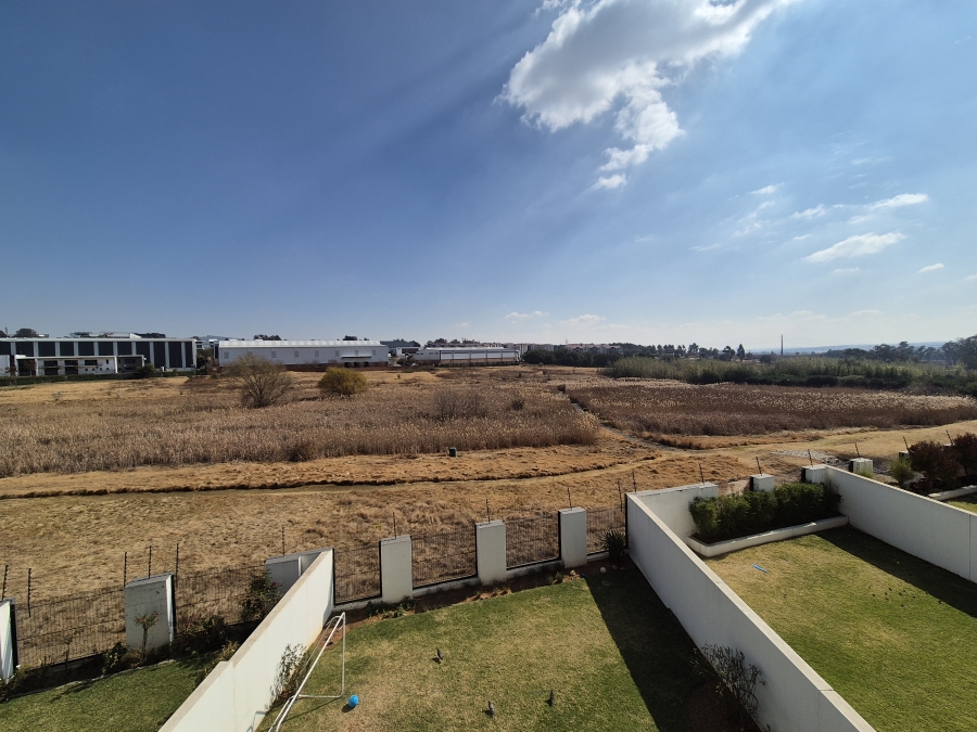 2 Bedroom Property for Sale in Westlake Eco Estate Gauteng