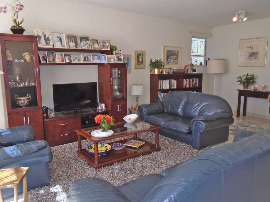 To Let 3 Bedroom Property for Rent in Victory Park Gauteng