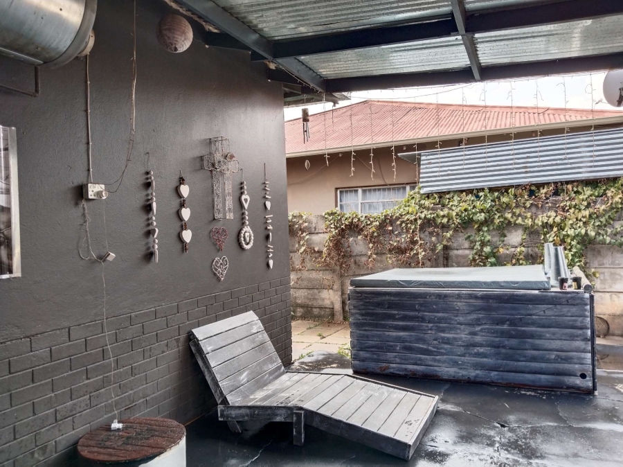3 Bedroom Property for Sale in Pretoria Gardens Gauteng