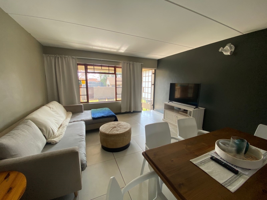 To Let 2 Bedroom Property for Rent in Bedfordview Gauteng