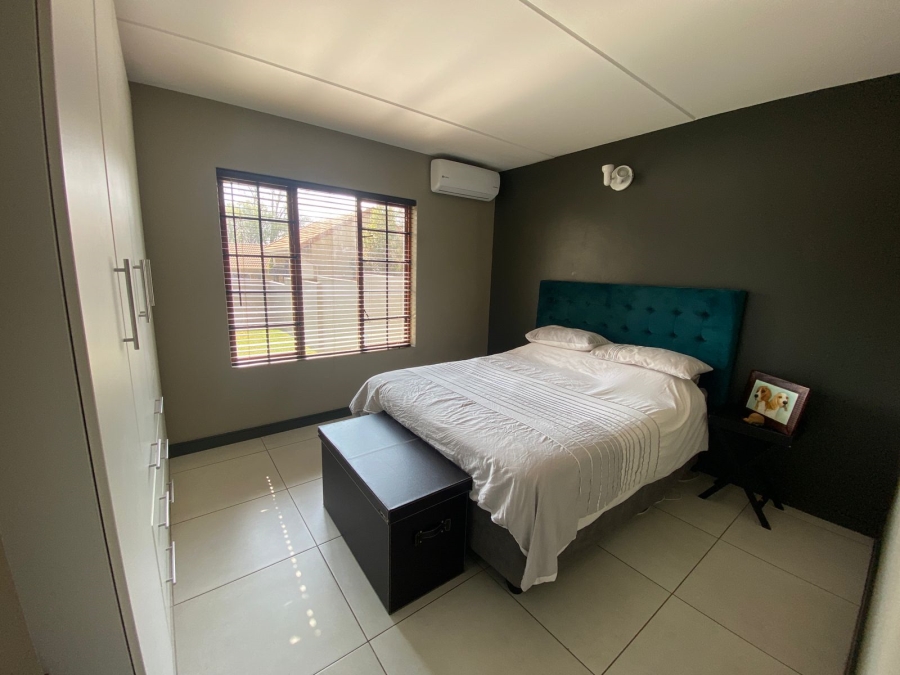 To Let 2 Bedroom Property for Rent in Bedfordview Gauteng