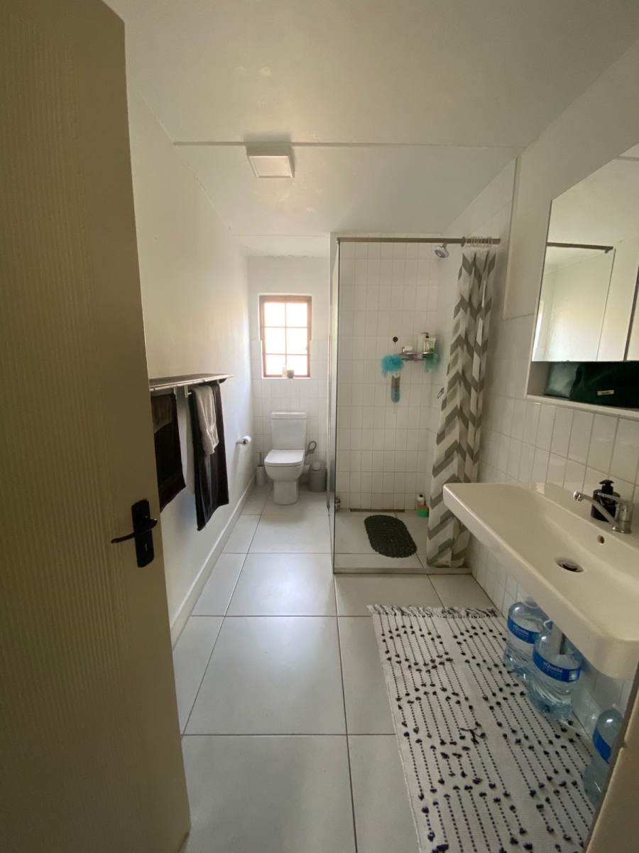 To Let 2 Bedroom Property for Rent in Bedfordview Gauteng