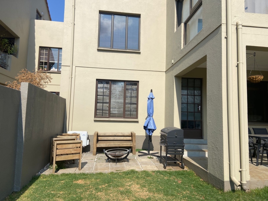 To Let 2 Bedroom Property for Rent in Bedfordview Gauteng