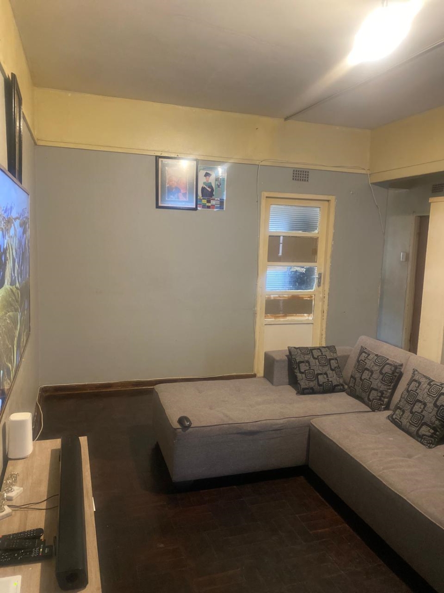 2 Bedroom Property for Sale in Hillbrow Gauteng