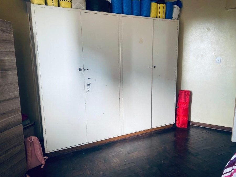 2 Bedroom Property for Sale in Hillbrow Gauteng
